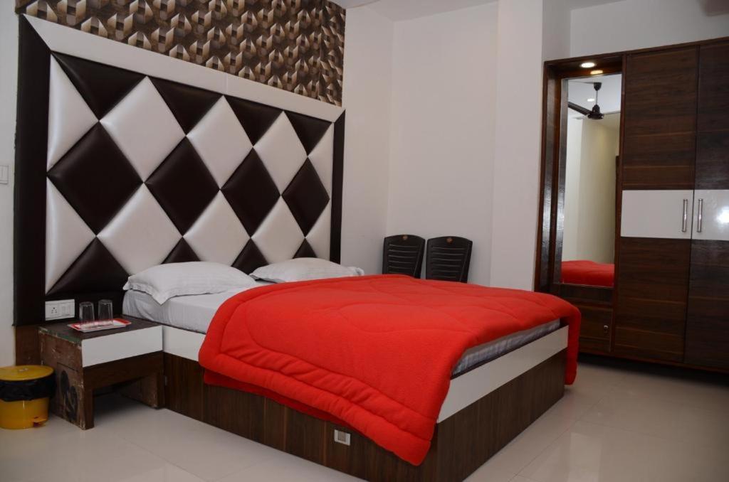 Hotel Robin Inn Амритсар Екстериор снимка