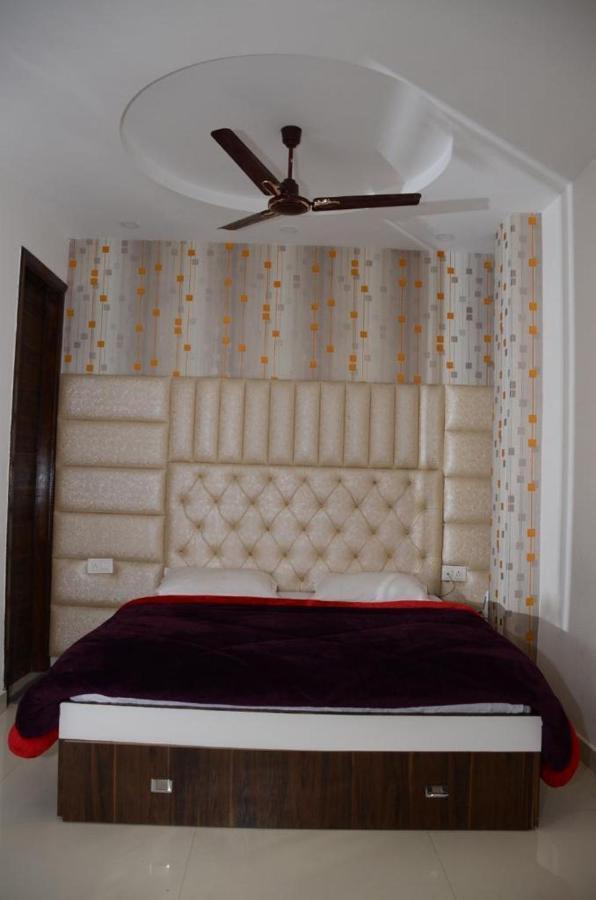 Hotel Robin Inn Амритсар Екстериор снимка
