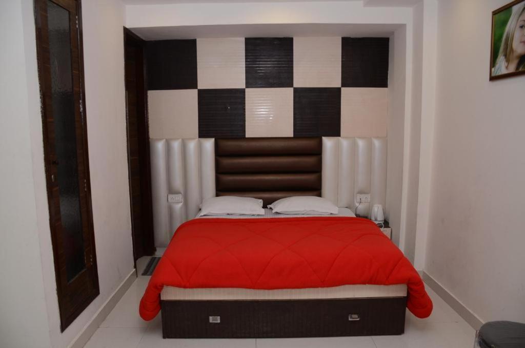 Hotel Robin Inn Амритсар Екстериор снимка