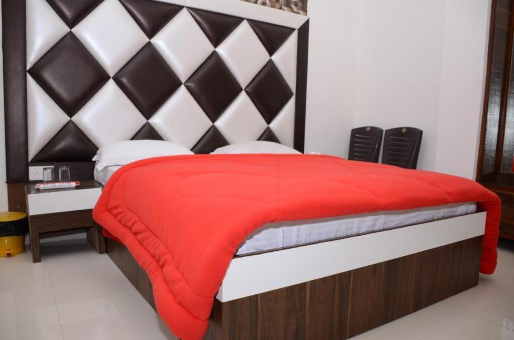 Hotel Robin Inn Амритсар Екстериор снимка