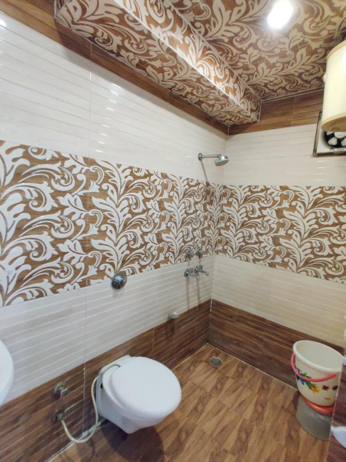 Hotel Robin Inn Амритсар Екстериор снимка