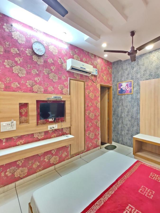 Hotel Robin Inn Амритсар Екстериор снимка