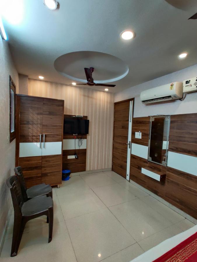 Hotel Robin Inn Амритсар Екстериор снимка