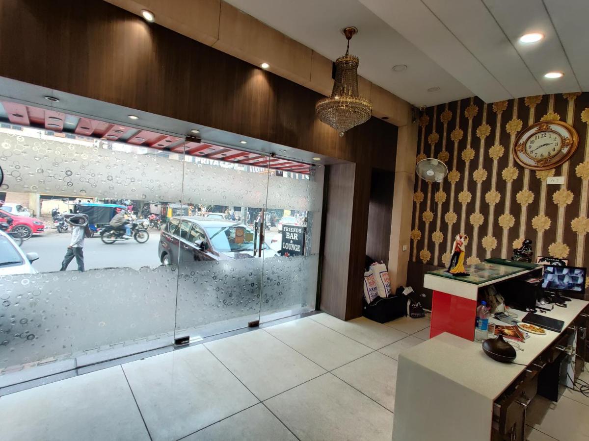 Hotel Robin Inn Амритсар Екстериор снимка
